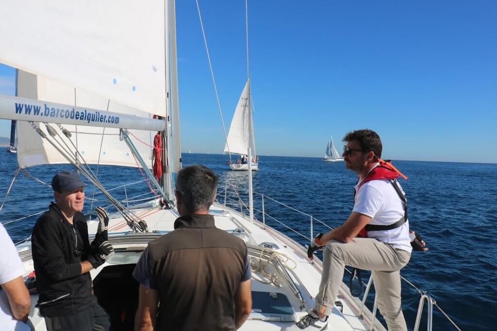 Características de un instructor náutico a bordo