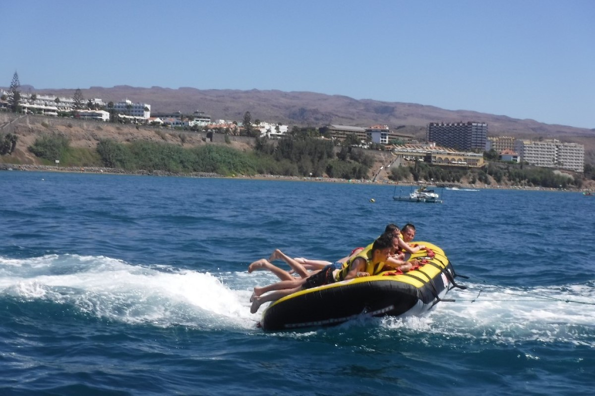 Sting ray in Barcelona, watersports and boat rentals with crew in Barcelona