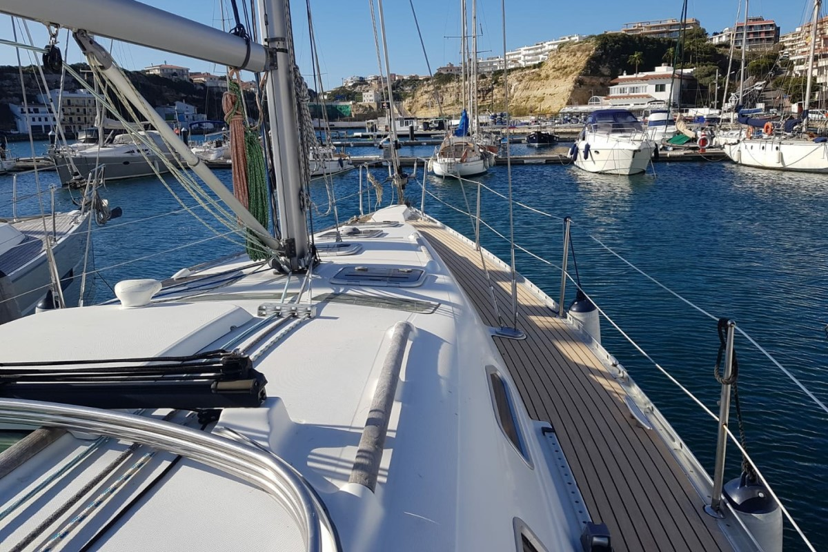 Boat rental in Menorca: Sailboat rental in Port Mahón, Menorca