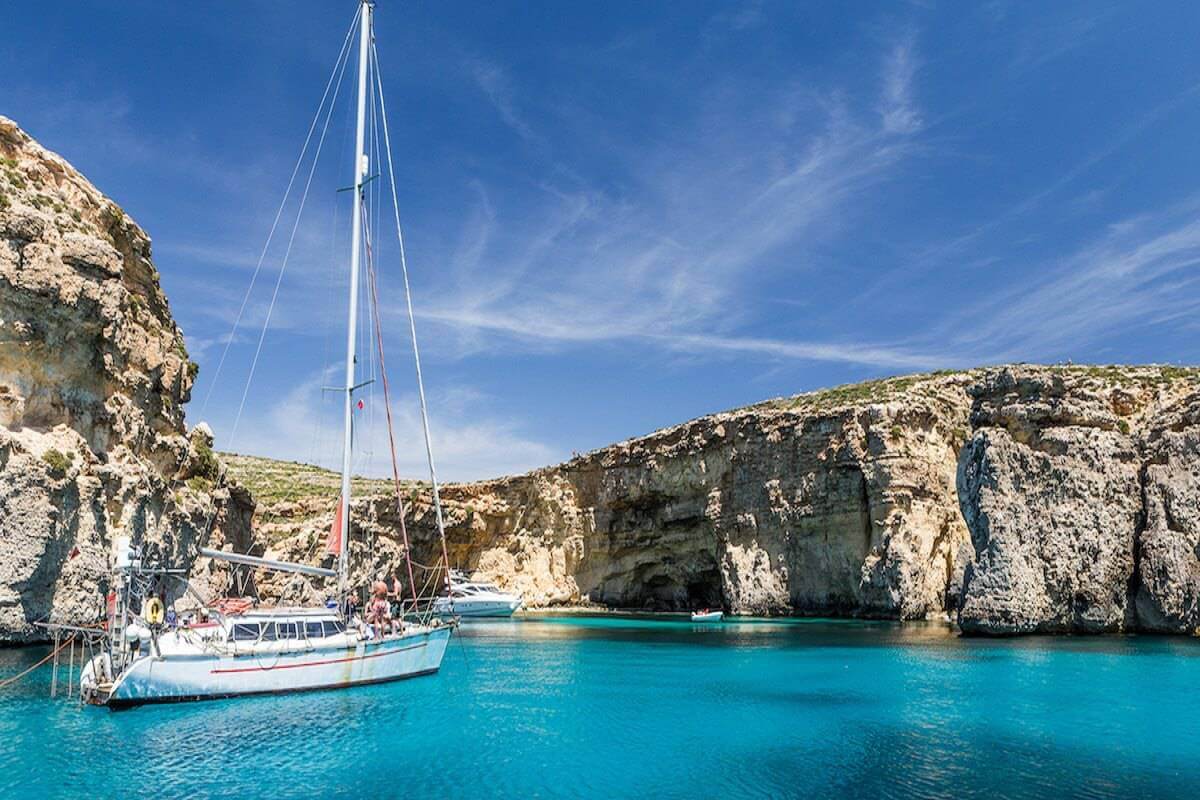 Actividades de club de navegación, escapadas, cruceros y travesías a Costa Brava y Baleares