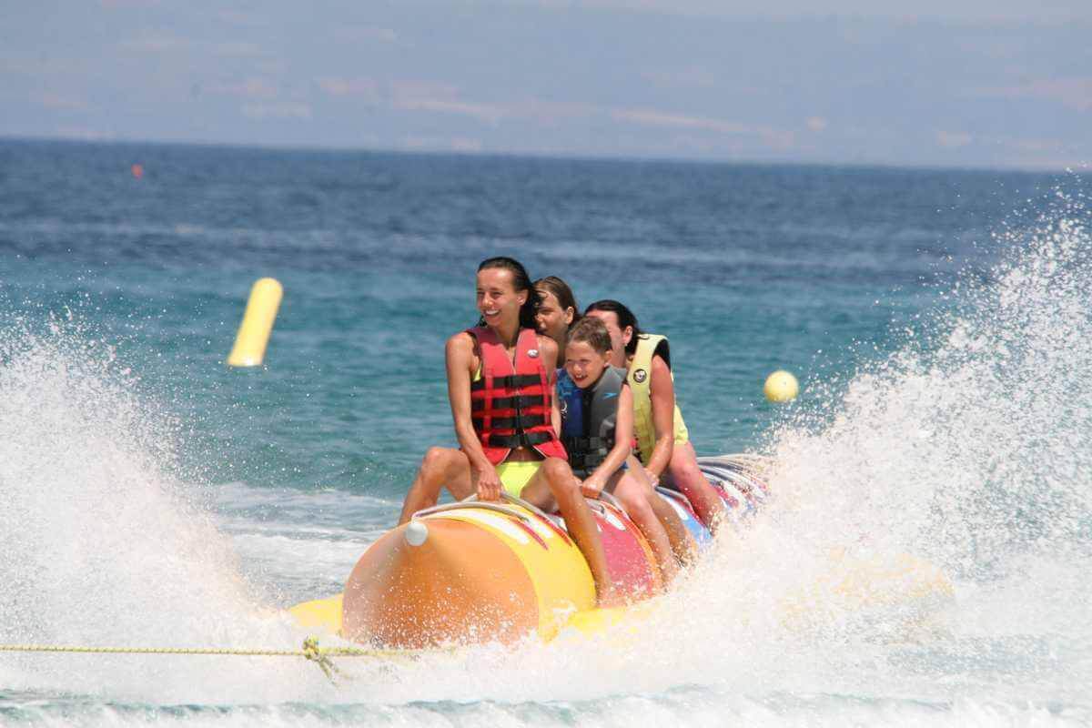 Banana boat excursion, water sports in Barcelona