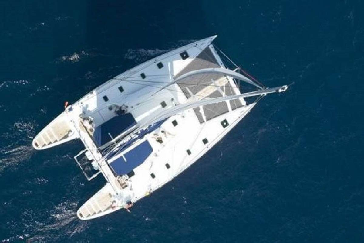 Alquiler barcos en Ibiza Lagoon 421 S3. Alquilar catamarán